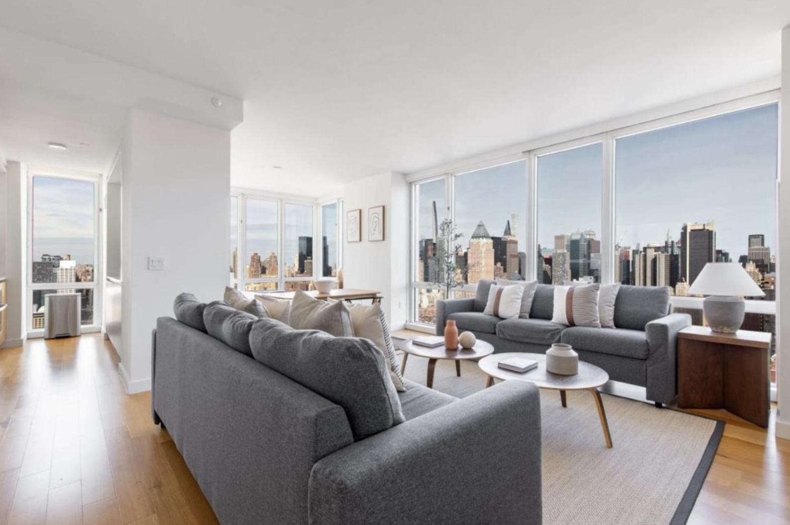 Super Stunning Views With Amazing 2 Beds 1,5 Bath Apartment New York