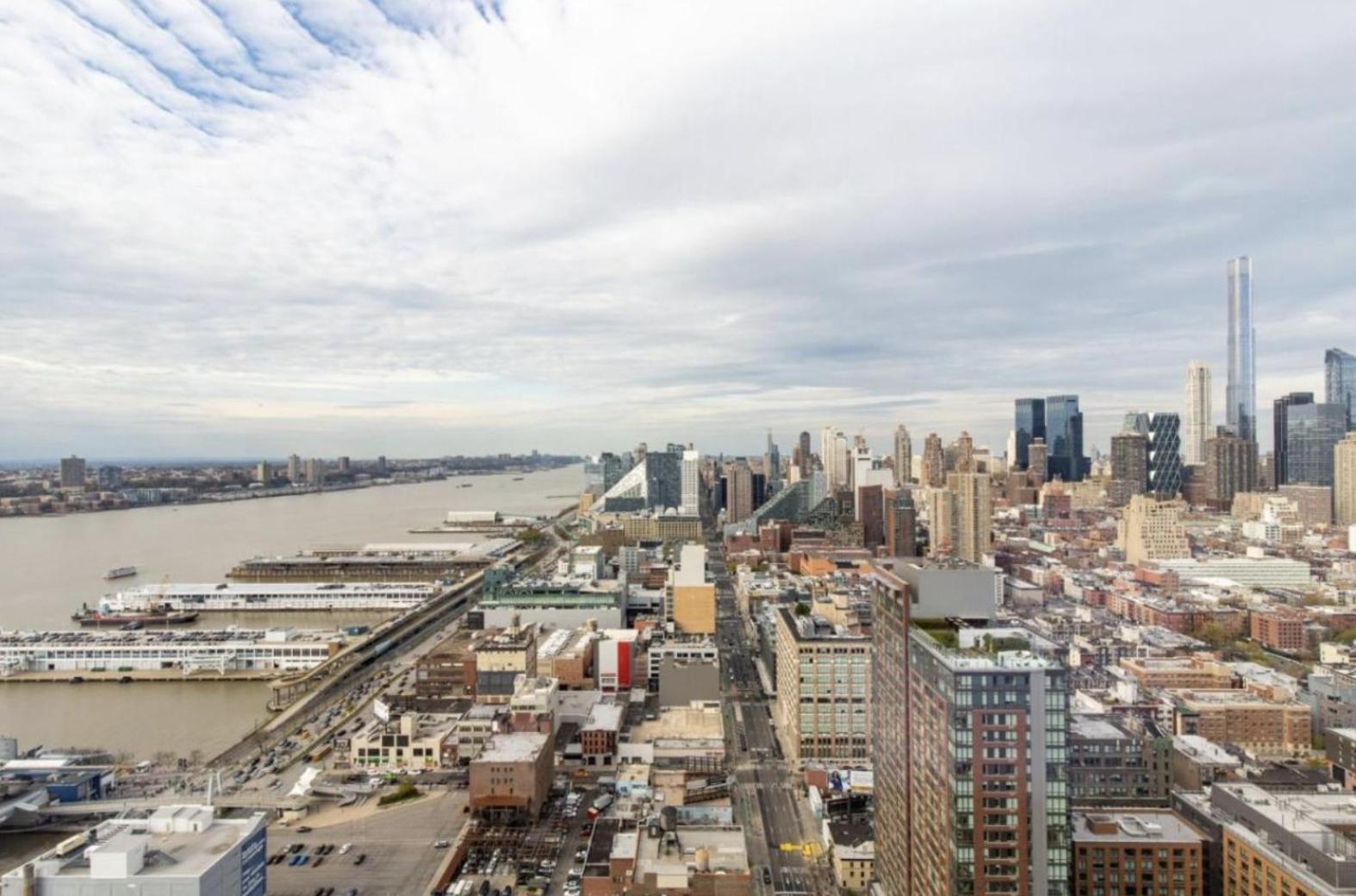Apartment Super Stunning Views With Amazing 2 Beds 1,5 Bath *