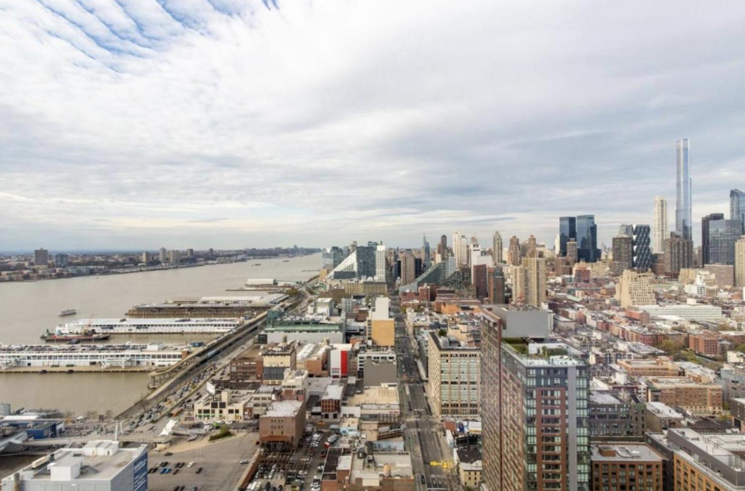 Super Stunning Views With Amazing 2 Beds 1,5 Bath Apartment New York